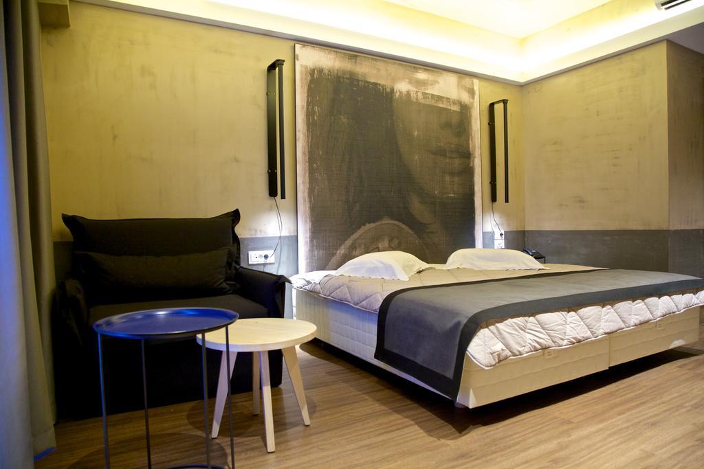 Adonis City Hotel Pátra Szoba fotó