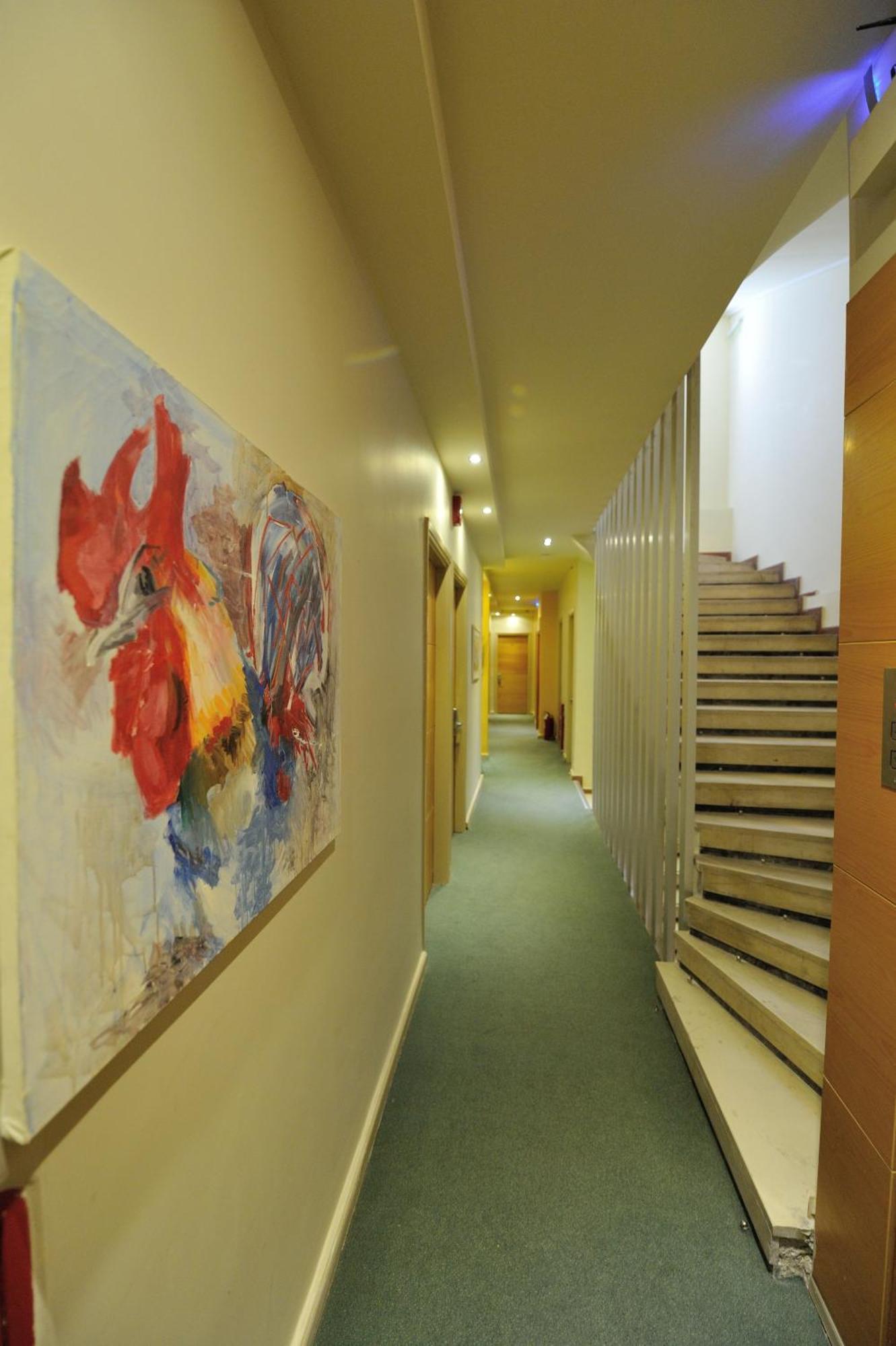 Adonis City Hotel Pátra Kültér fotó