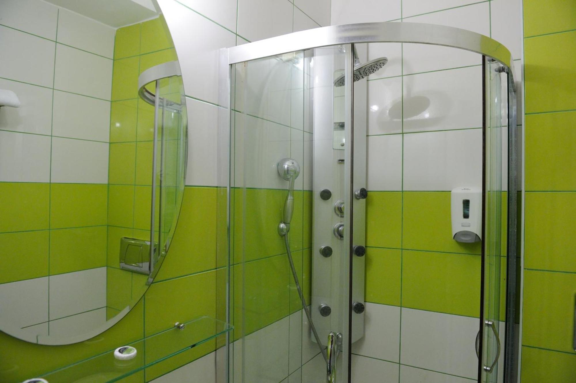 Adonis City Hotel Pátra Kültér fotó