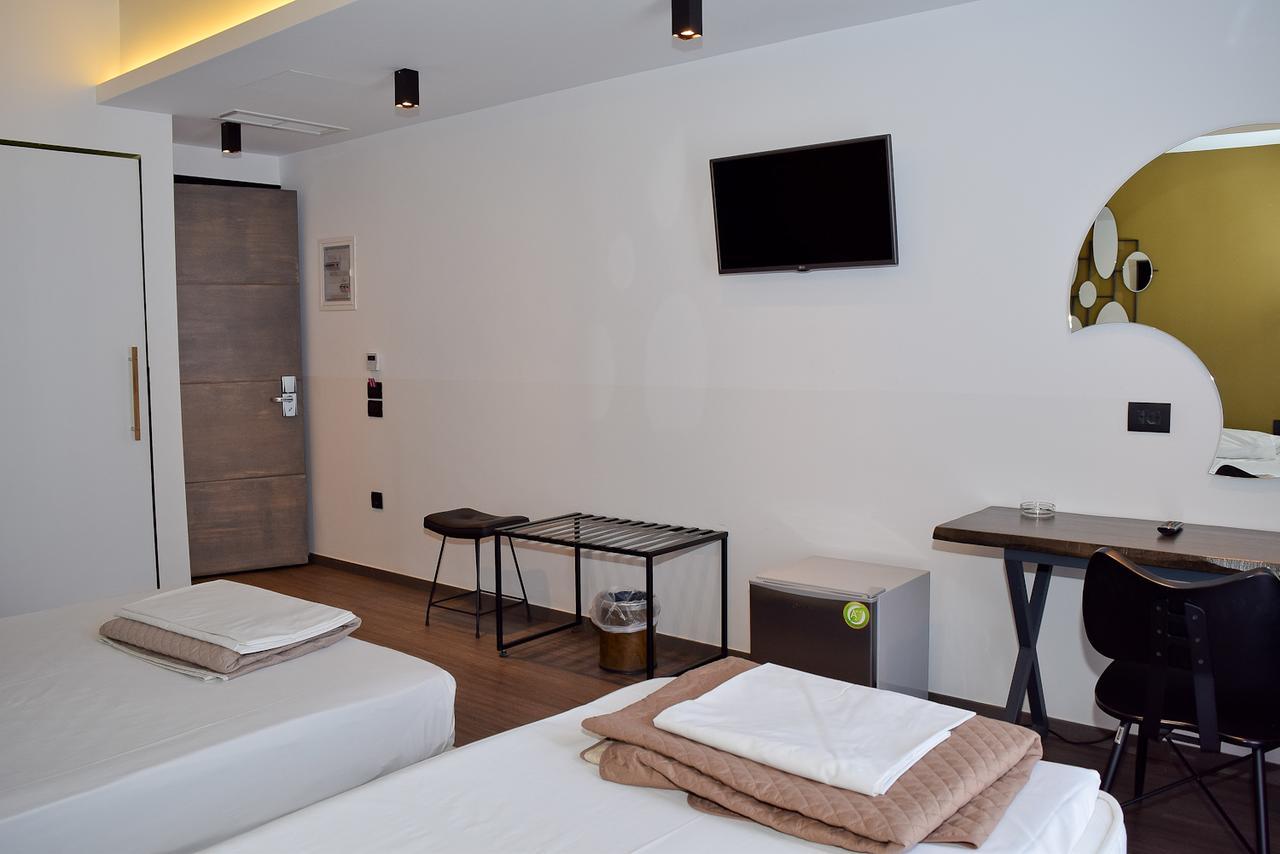 Adonis City Hotel Pátra Kültér fotó